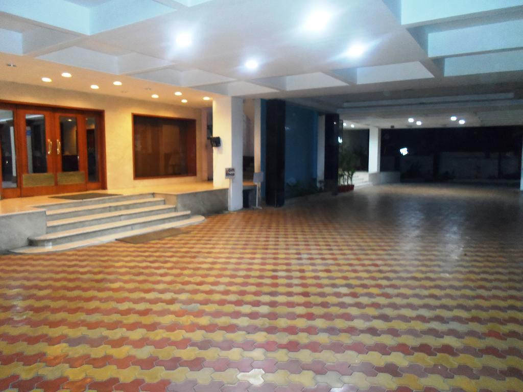 טירופאטי Hotel Bhimas Paradise מראה חיצוני תמונה